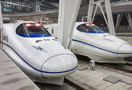 高鐵、動(dòng)車(chē)、機(jī)車(chē)